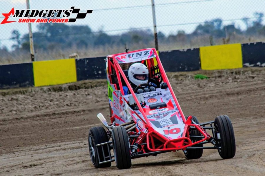 Jos&eacute; Edgardo Kunz encabeza con buena ventaja el torneo de Senior.