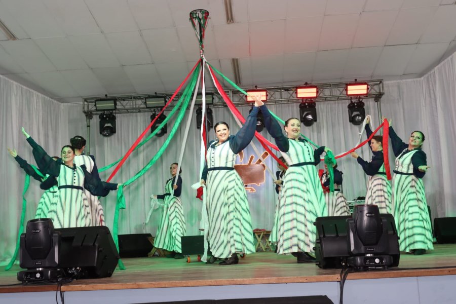 el ballet de la fiesta de la Familia Piemontesa.