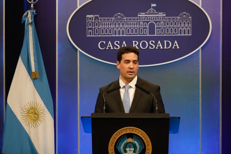 Adri&aacute;n Ravier aclar&oacute; sus dichos cobre el d&oacute;lar.
