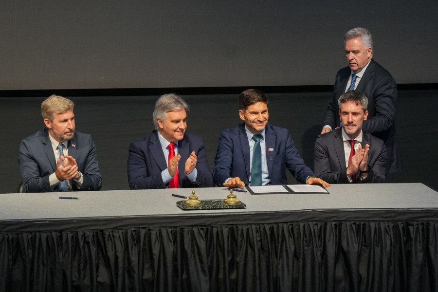 Los gobernadores suscribieron nuevos acuerdos en el &aacute;mbito de la Regi&oacute;n Centro. (FOTO SCS)