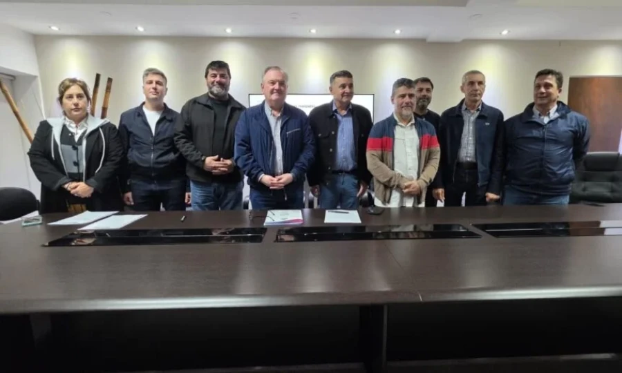 El grupo que p&aacute;rticip&oacute; del reciente informe.
