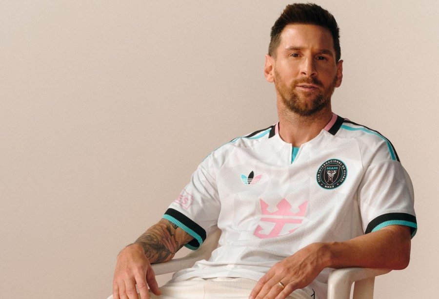 MESSI CON LA NUEVA PILCHA DEL INTER MIAMI