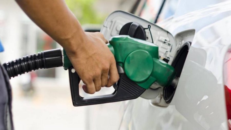 SUBA PARCIAL. Desde hoy comenz&oacute; a implementarse un nuevo ajuste del impuesto a los combustibles en todas las estaciones de servicios del pa&iacute;s.