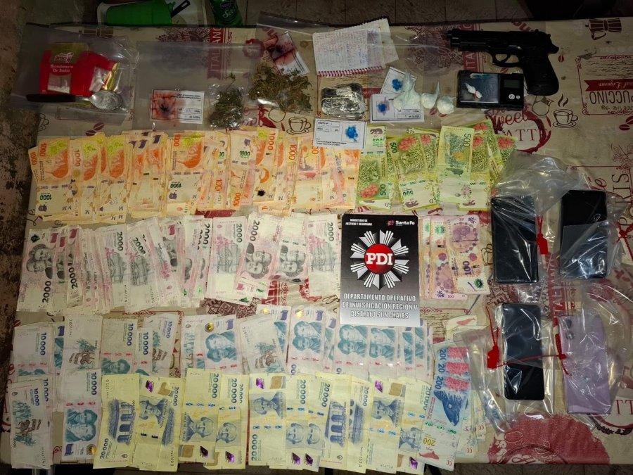 OPERATIVO. Tambi&eacute;n se incaut&oacute; marihuana, armas, dinero en efectivo y tel&eacute;fonos m&oacute;viles.