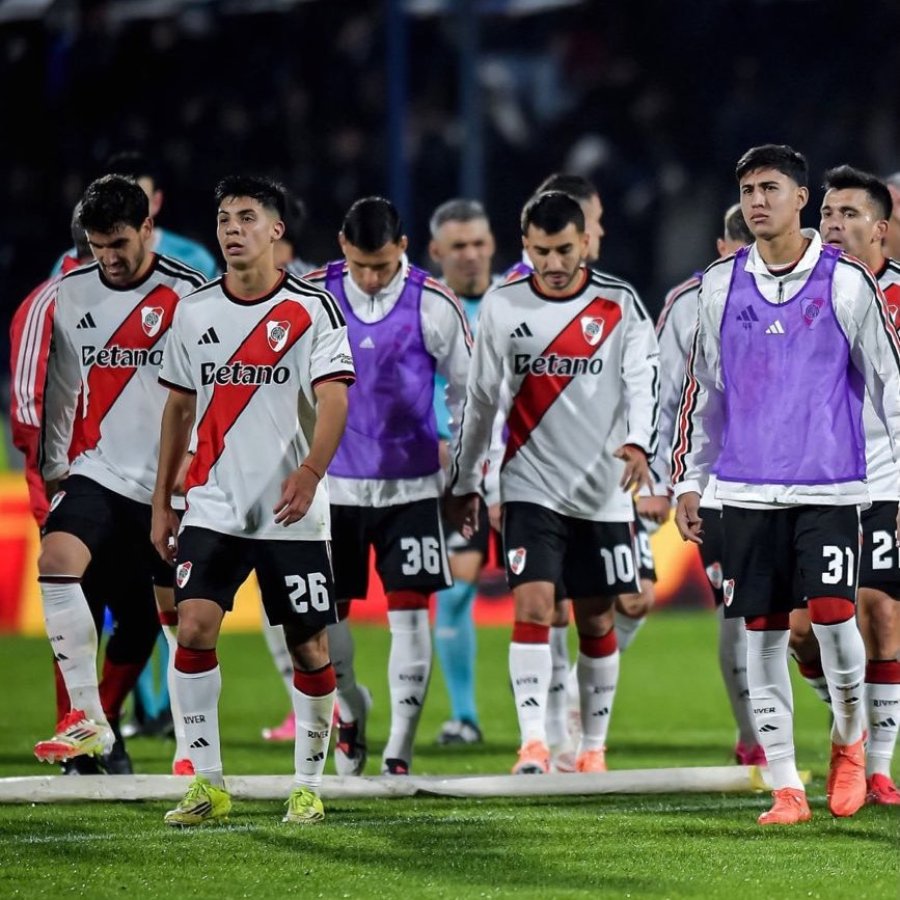 RIVER NO LOGRA LEVANTAR CABEZA