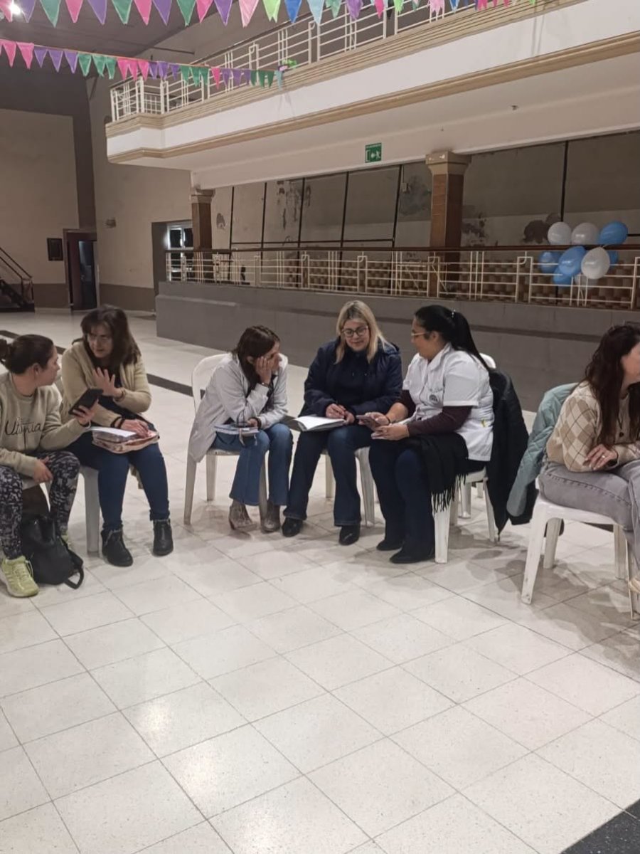 Otro grupo participante.