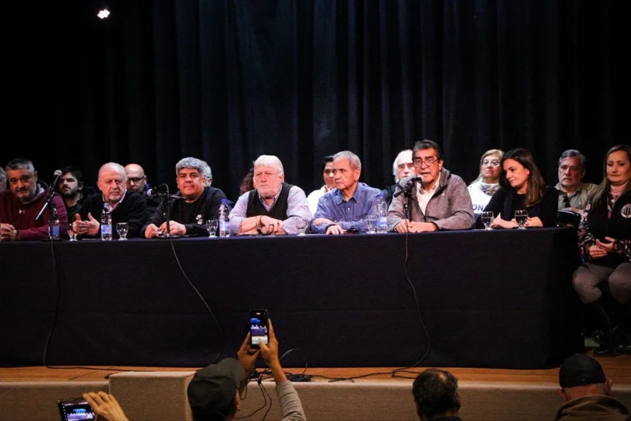 Las centrales sindicales se posicionaron en contra de la Ley de Tierras.