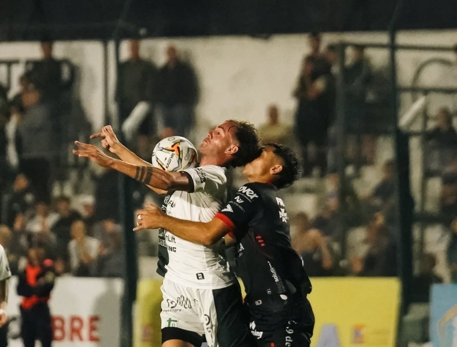 Una de las acciones del primer partido del a&ntilde;o, en marzo.