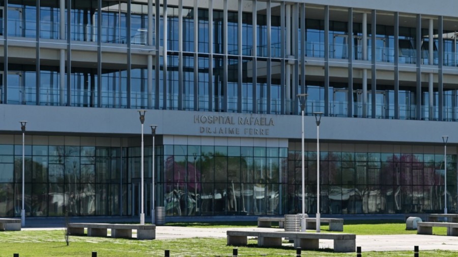 El Hospital Dr. Jaime Ferr&eacute; inform&oacute; que ambos pacientes, un hombre de 55 a&ntilde;os y una mujer de 42, se encuentran estables, con asistencia mec&aacute;nica respiratoria.