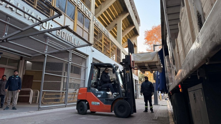 BUENA NOTICIA. Mucho equipamiento llega desde el exterior.