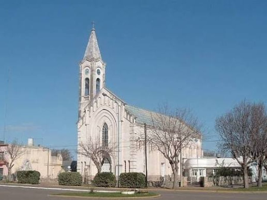 El templo parroquial santaclarino.