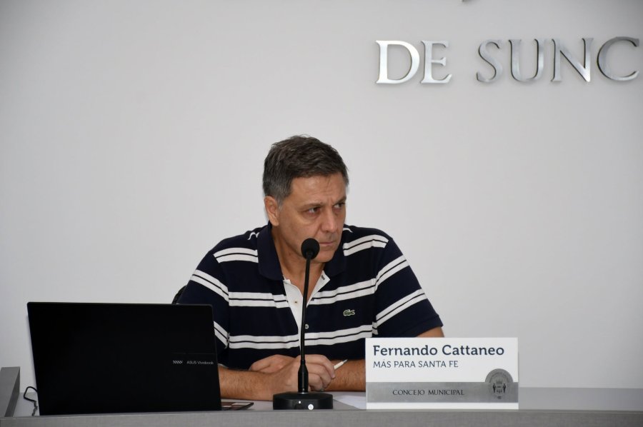 Fernando Cattaneo en su banca.