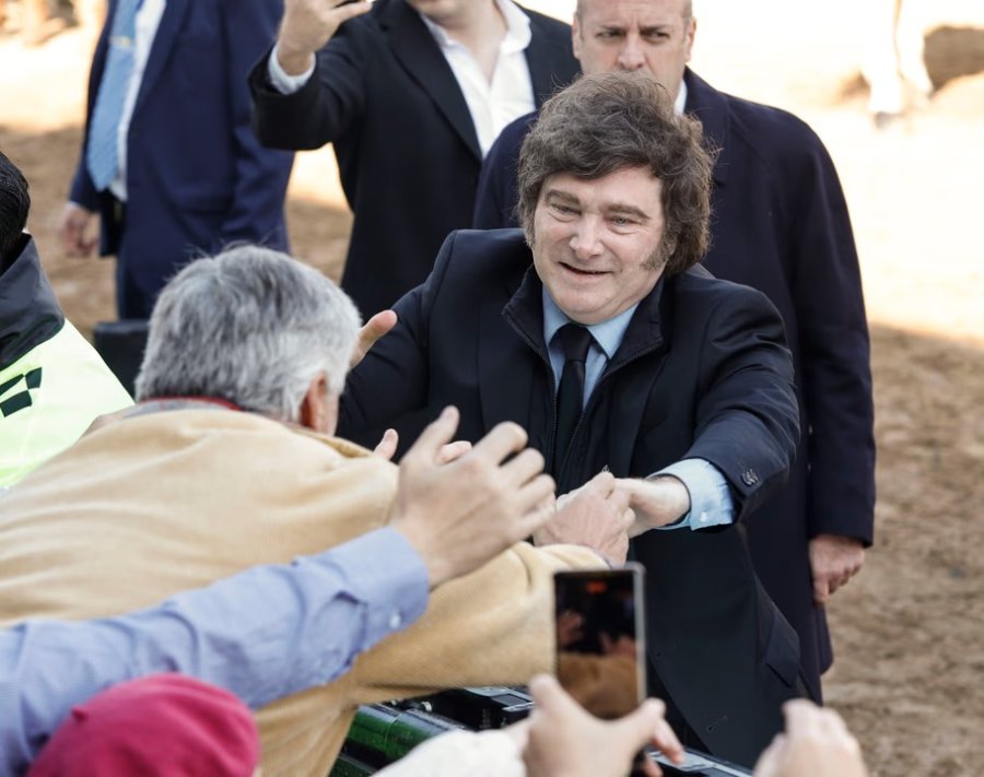 El 61% de los encuestados "quiere un cambio de Gobierno para 2027".