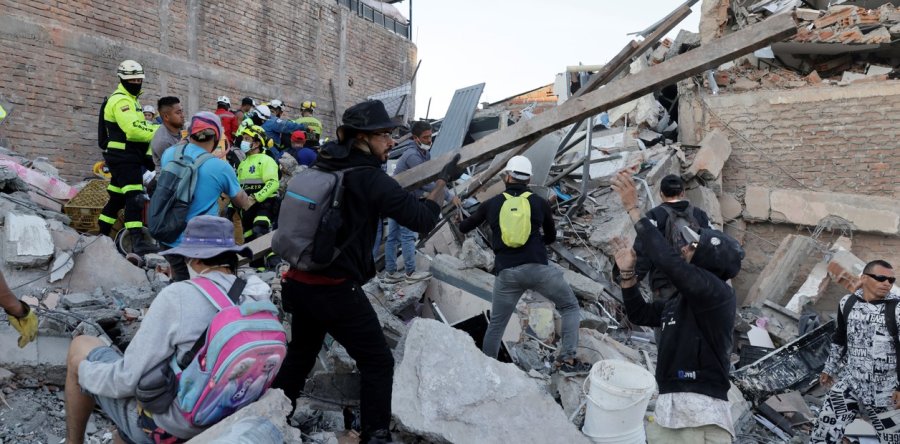 SISMO LETAL. El fuerte terremoto provoc&oacute; graves da&ntilde;os en Cali, Pereira, Manizales y otras ciudades, y se declar&oacute; el estado de desastre nacional.
