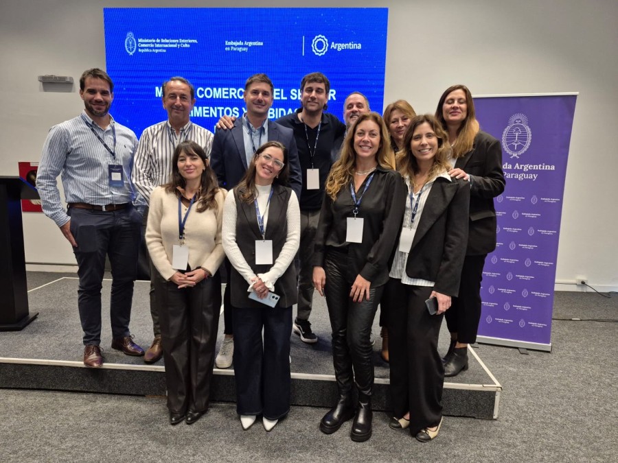 La delegaci&oacute;n empresaria de Rafaela que participa de la misi&oacute;n comercial organizada por Canciller&iacute;a Argentina y la Embajada Argentina en Paraguay.