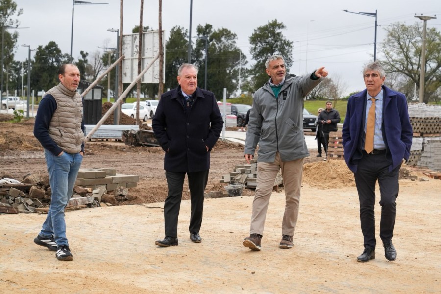 &ldquo;Los santafesinos podemos estar orgullosos del nivel de obra que estamos llevando adelante&rdquo;, expres&oacute; el senador Felipe Michlig durante la recorrida.&nbsp;