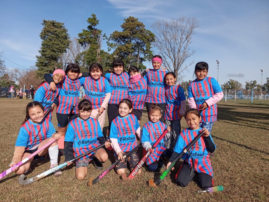 PROGRAMA. El hockey contin&uacute;a consolid&aacute;ndose como uno de los principales espacios de encuentro para ni&ntilde;os y adolescentes de la ciudad.