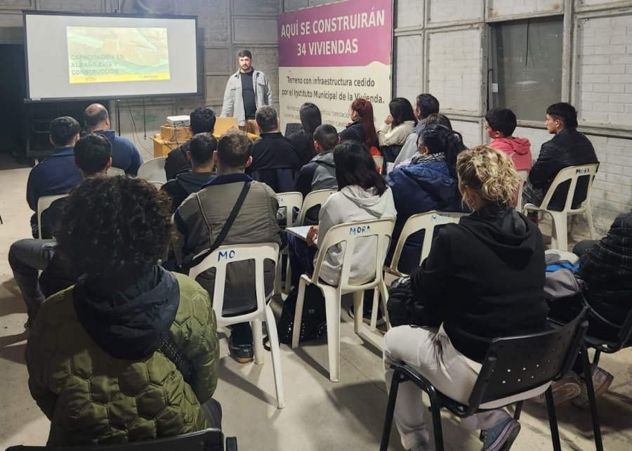 CURSOS GRATUITOS. Una propuesta que brinda herramientas concretas para la inserci&oacute;n laboral y el desarrollo de proyectos de autoconstrucci&oacute;n.