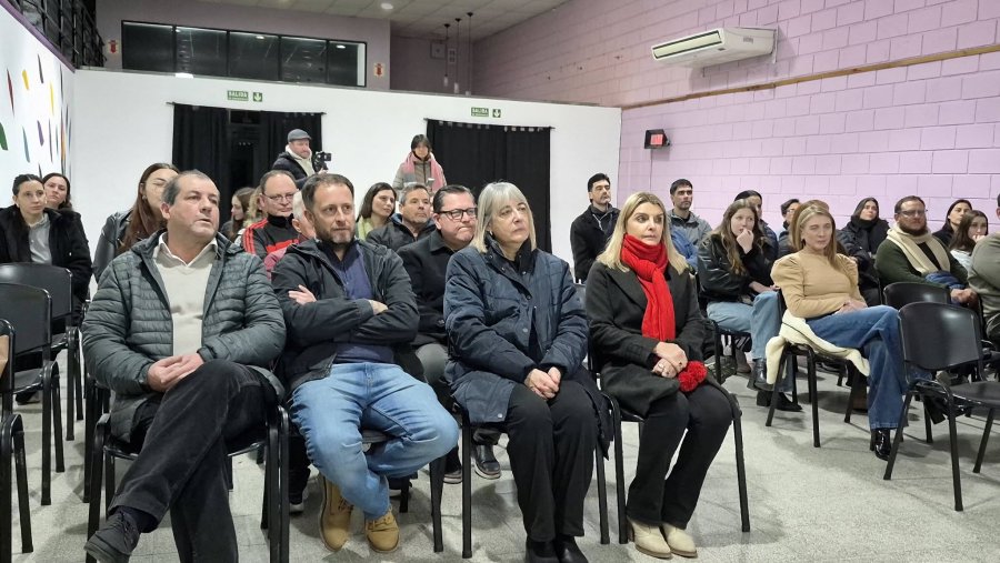 Vista parcial de la numerosa asistencia.