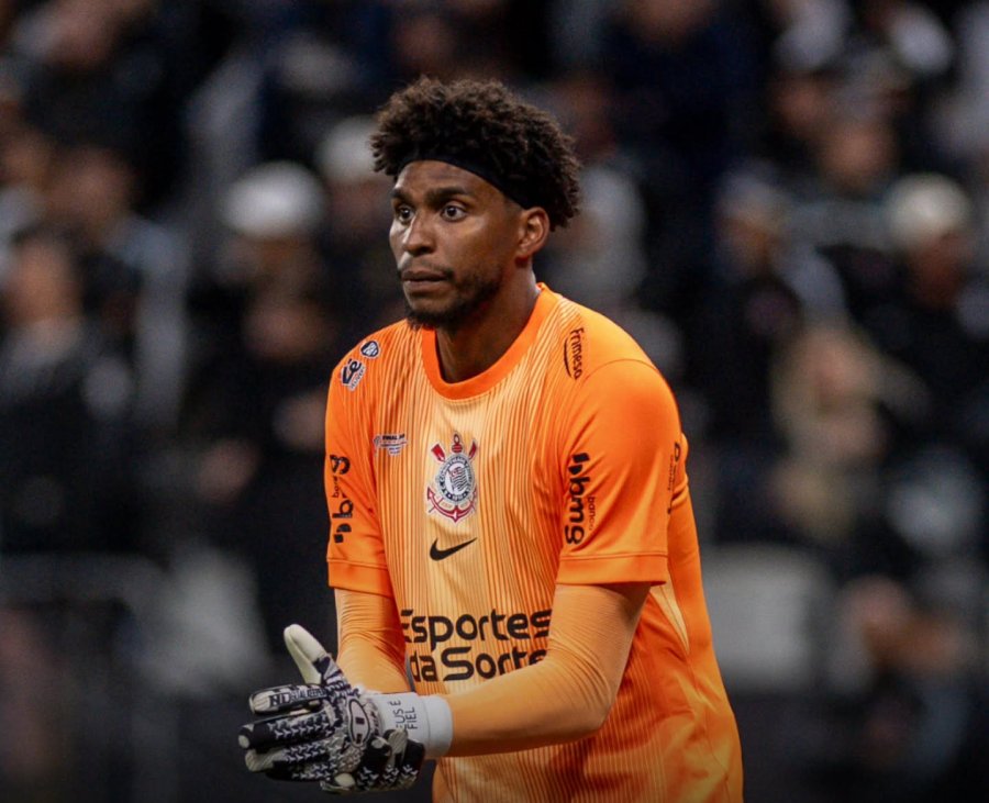 AFECTADO. Hugo Souza, arquero del Corinthians.