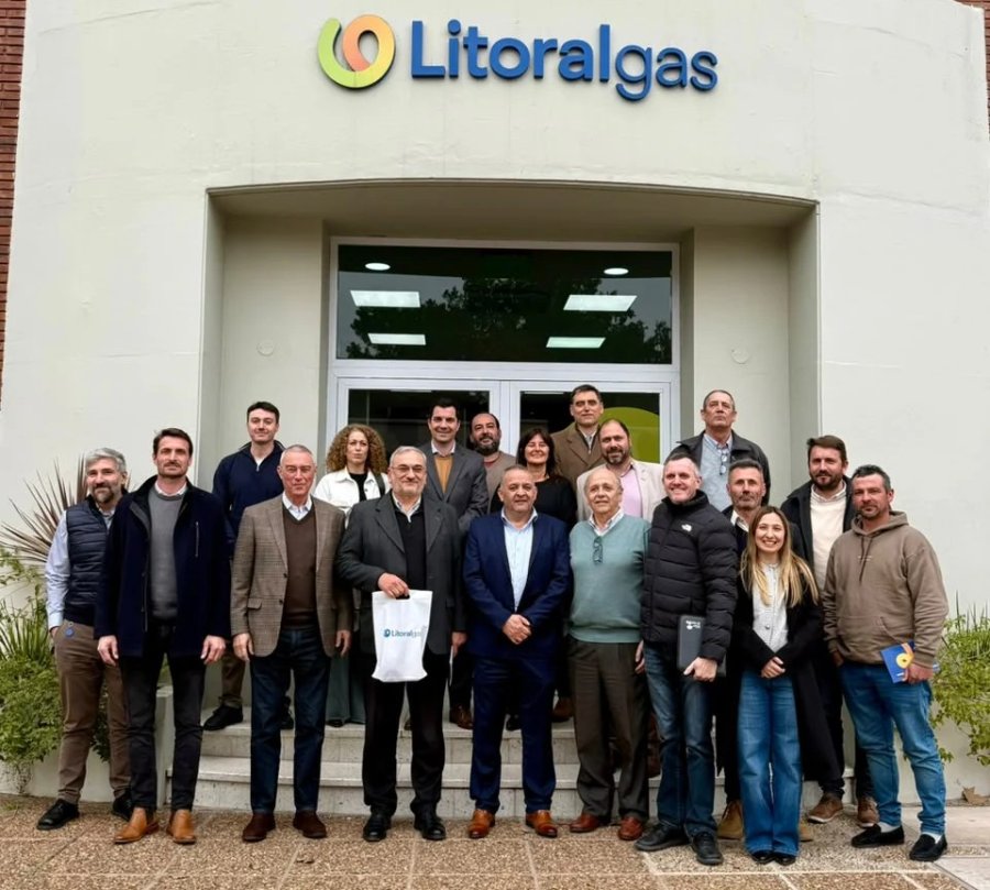 El grupo que particip&oacute; en la reuni&oacute;n.