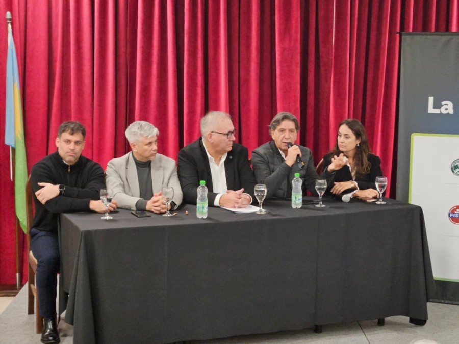 Iv&aacute;n Acosta, Mauricio Rizzotto, Gabriel Corrado, Juan Carlos Basso y Patricia Imoberdorf.