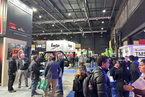 C.E.T.A.R. llev&oacute; a transportistas y estudiantes rafaelinos a la Expo Transporte y a la Expo&nbsp;Log&iacute;sti-K