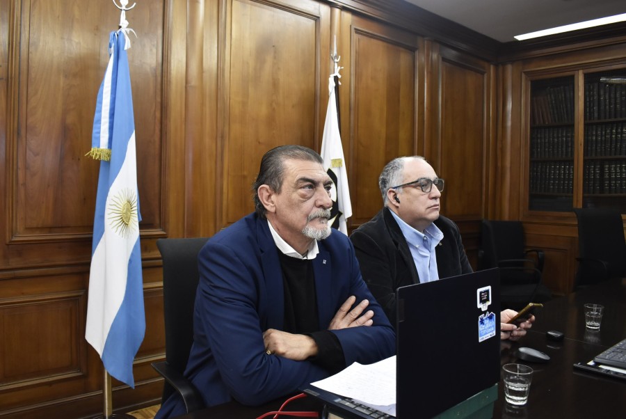 El rector de la UTN, Rub&eacute;n Soro, dio detalles de la carrera de Ingenier&iacute;a Nuclear en la Facultad Regional C&oacute;rdoba. (FOTO UTN)