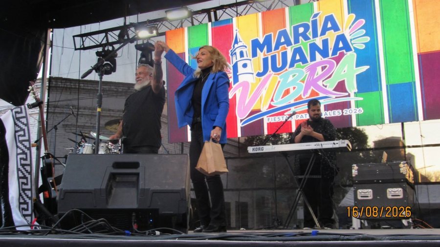 Zulma Maciel exteriorizando su satisfacci&oacute;n.