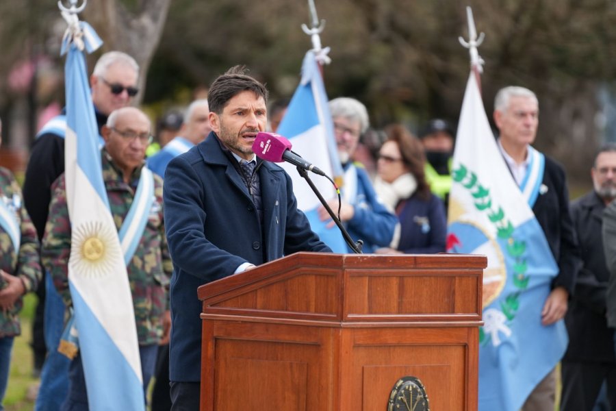 CEREMONIA. &ldquo;Nos honran las obras p&uacute;blicas que estamos llevando adelante que tambi&eacute;n son un legado sanmartiniano", destac&oacute; el gobernador Pullaro.