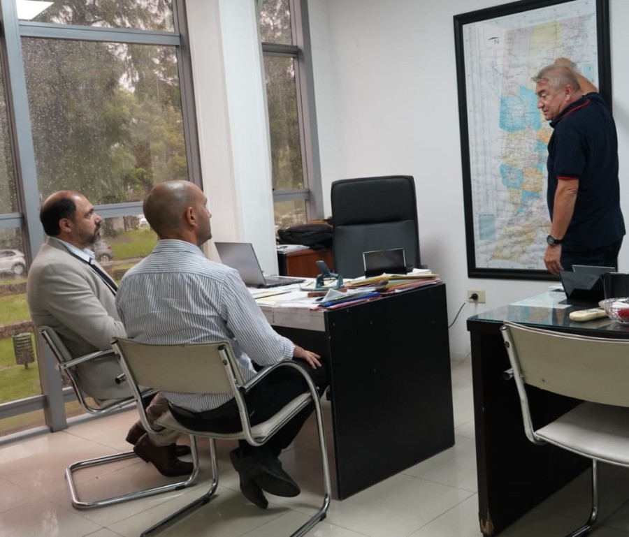 Encuentro con Sergio Cardozo, subadministrador de la Direccio&acute;n Provincial de Vialidad.