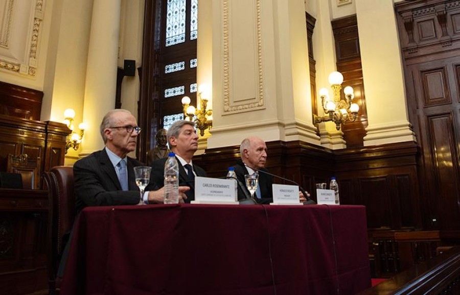 Los tres integrantes de la Corte Suprema firmaron el fallo sobre redondeos tras un reclamo de consumidores.