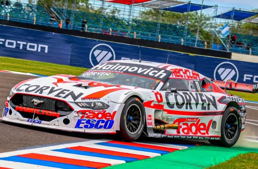 Mariano Werner quiere ser protagonista con su Ford Mustang.