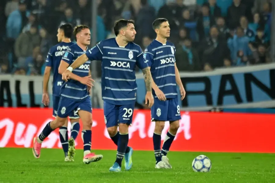 GIMNASIA LA PLATA RECIBE A LA LEPRA MENDOCINA