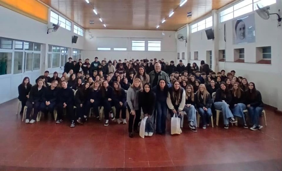 Nuevo encuentro del Ciclo de Charlas Motivacionales en Escuelas Secundarias.