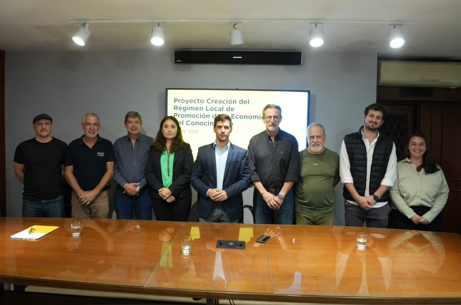 La iniciativa busca generar m&aacute;s empleo calificado, atraer inversiones y potenciar nuevos sectores productivos.