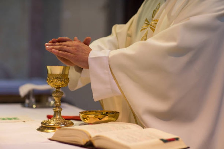 -Difundieron horarios de celebraciones religiosas.