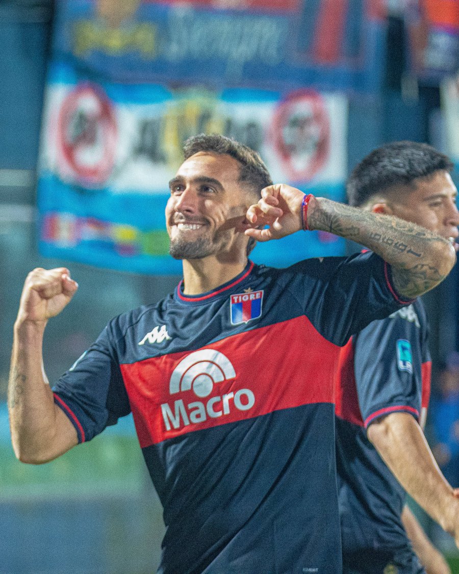 MAURO MENDEZ. Anot&oacute; el primer gol.