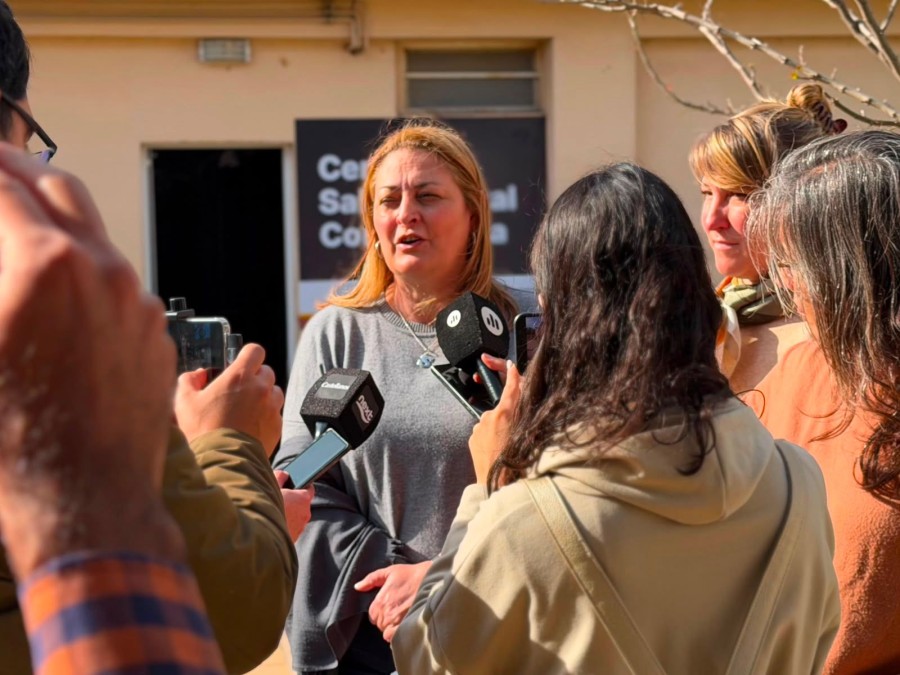 La ministra Ciancio destac&oacute; que el nuevo Centro de Salud Mental Comunitario ofrece atenci&oacute;n ambulatoria e interdisciplinaria para personas que requieren mayor intensidad y continuidad de cuidados. (FOTO SC)