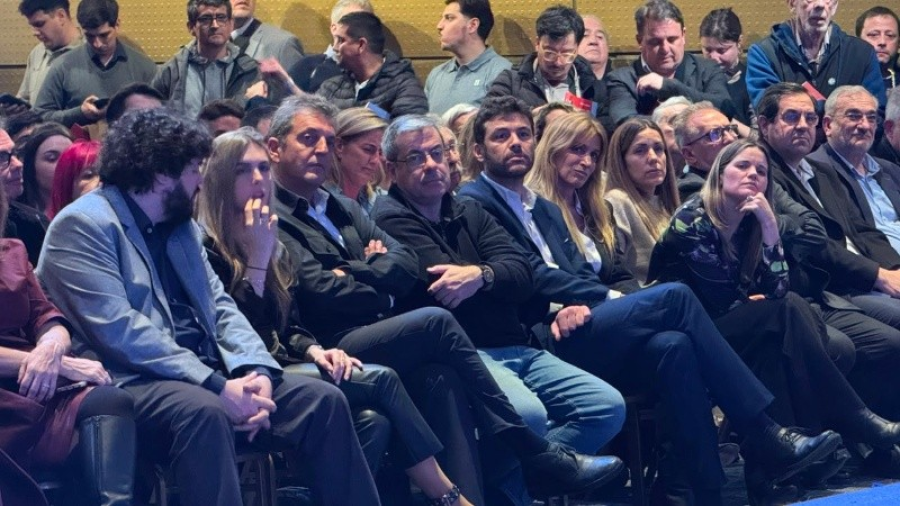 En primera fila estuvieron, entre otros, Germ&aacute;n Mart&iacute;nez, Juan Monteverde, Florencia Carignano, Caren Tepp, Marcelo Lewandowski y Alcides Calvo.