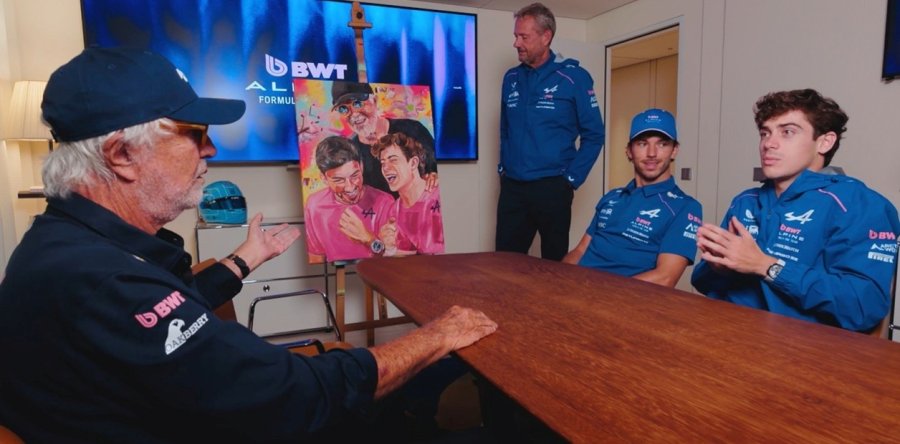 Franco Colapinto junto a Flavio Briatore, Steve Nielsen y Pierre Gasly. (FOTO ALPINE)