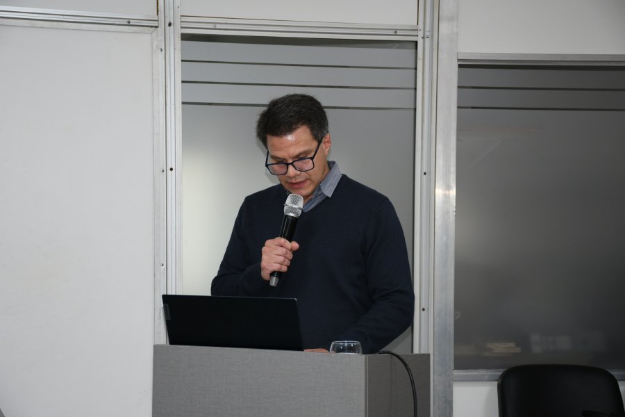 Nicolás Tognalli durante la presentación.