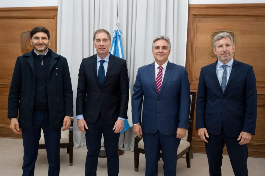 EN CASA ROSADA. Pullaro, Llaryora y Frigerio se reunieron con Santilli por la agenda de la Regi&oacute;n Centro.