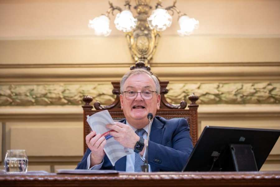 &ldquo;Estamos fijando de ac&aacute; para mucho tiempo el nuevo c&oacute;digo electoral y en Santa Fe damos el ejemplo de que desde el respeto construimos para tener m&aacute;s y mejor democracia&rdquo;, destac&oacute; Felipe Michlig. (FOTO SENADO SANTA FE)