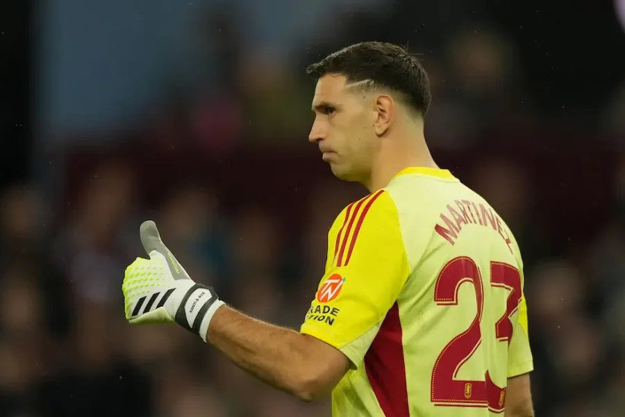 Emiliano "Dibu" Mart&iacute;nez, arquero del Aston Villa.