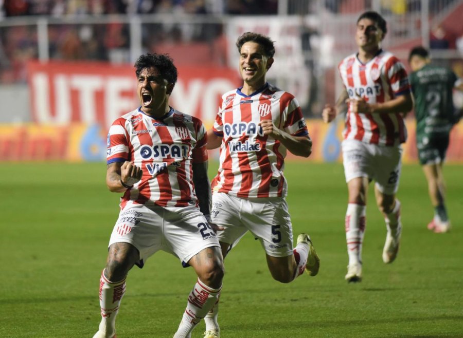 UNI&Oacute;N GOLE&Oacute; A SARMIENTO EN SANTA FE