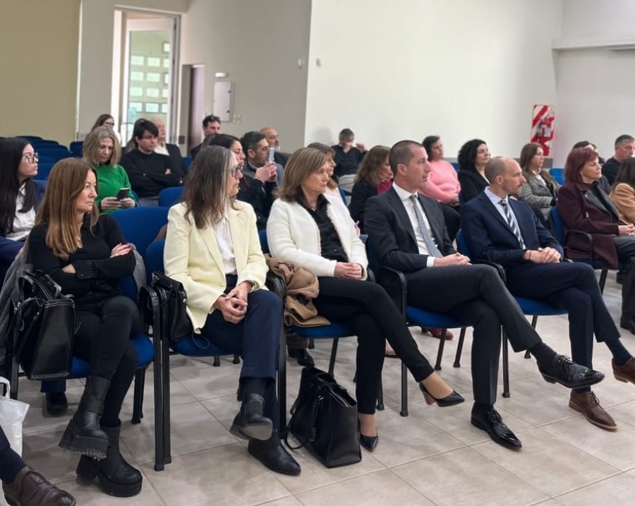 Profesionales de la abogac&iacute;a durante el acto que organiz&oacute; el Colegio en su sede de Alvear y Buenos Aires. (FOTO CAR)