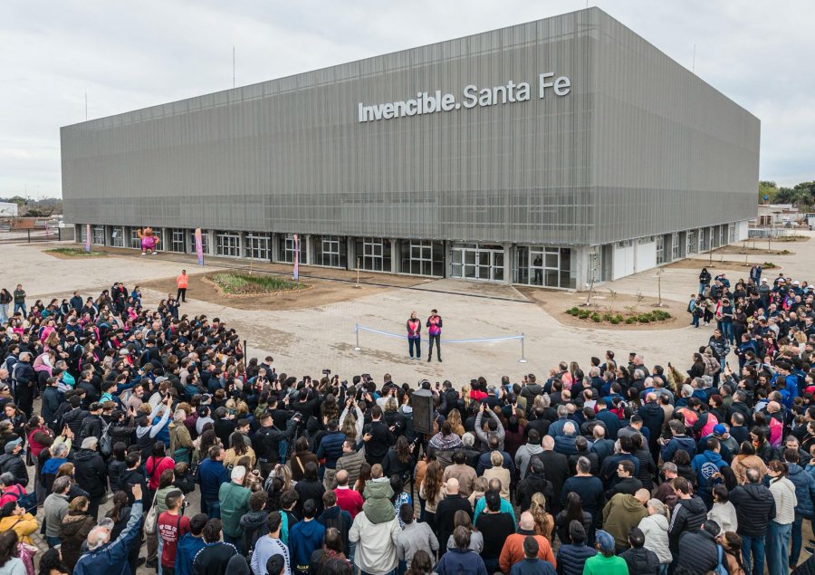 NUEVO ESCENARIO. El Invencible Santa Fe, estadio multiprop&oacute;sito, fue inaugurado este s&aacute;bado en el predio del Centro de Alto Rendimiento Deportivo.