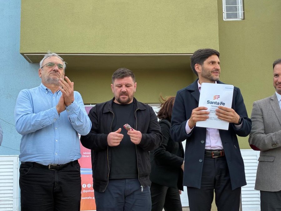 Alcides Calvo, Pablo Pinotti y Maximiliano Pullaro, en el acto.