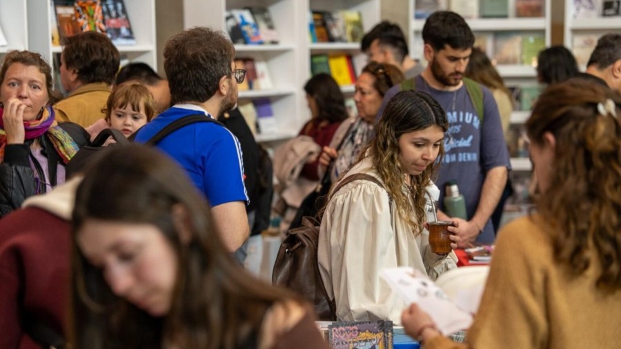 Exitosa edici&oacute;n de la Feria del Libro.